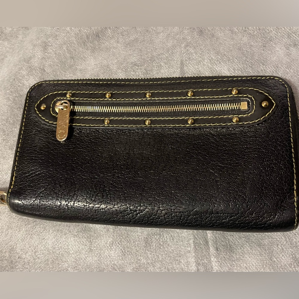 Louis Vuitton black leather Suhali zipoy long wallet